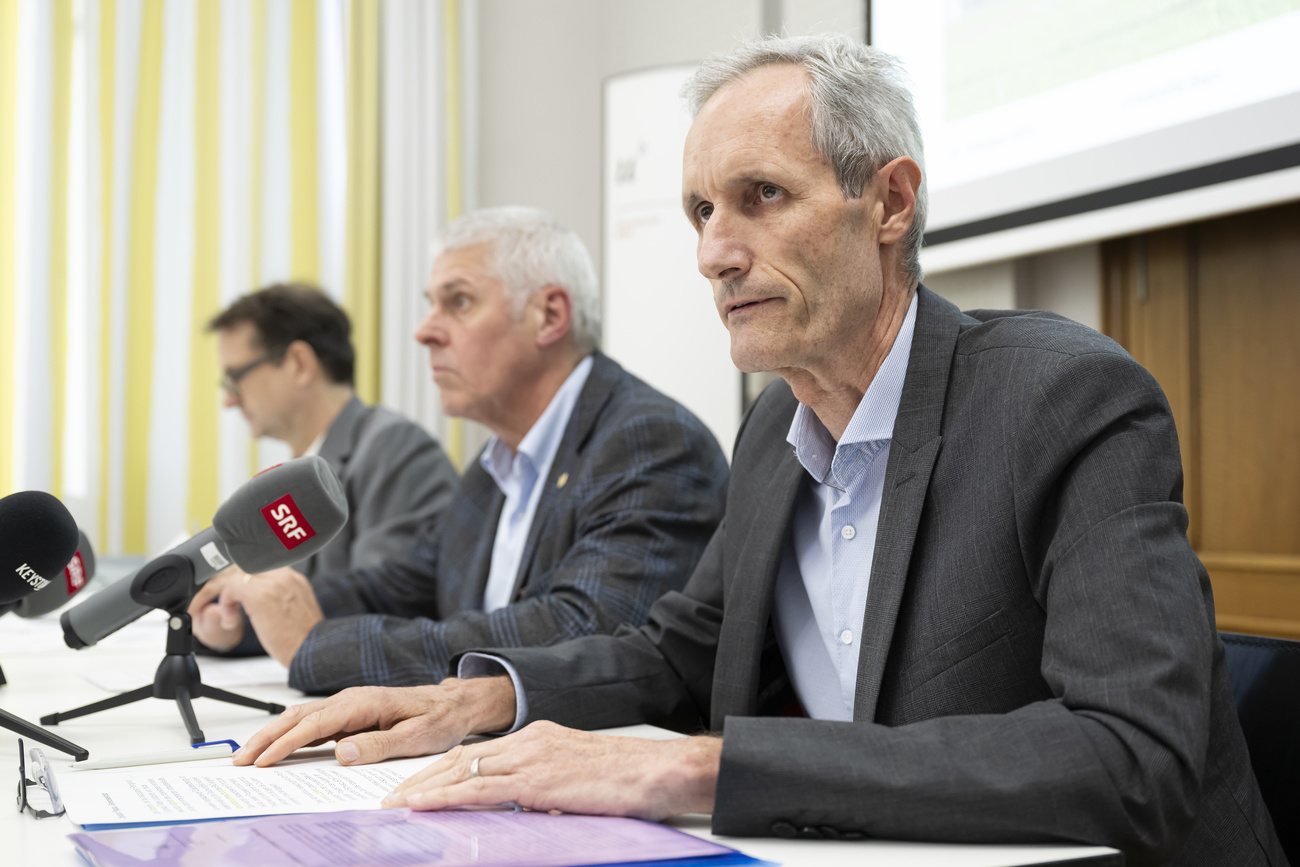 Leaders of the University of Bern talking to the press on October 17, 2023