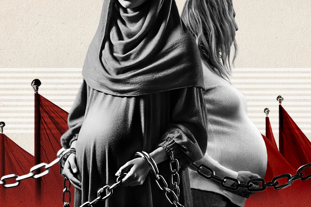 two pregnant women, one in a traditional Muslim cloak.